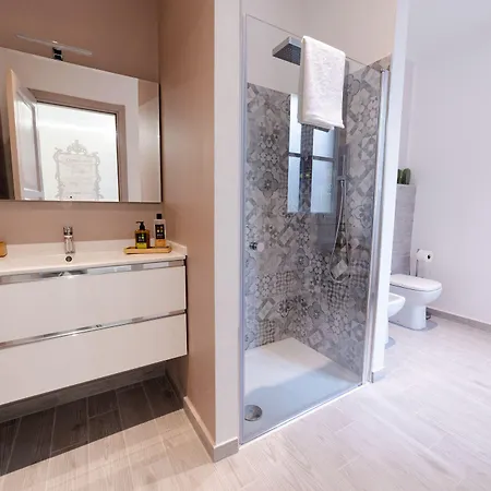 Re Vittorio 4* Turin