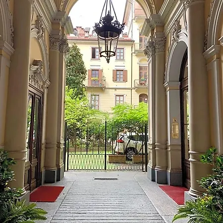 Nocleg ze śniadaniem Re Vittorio 4*