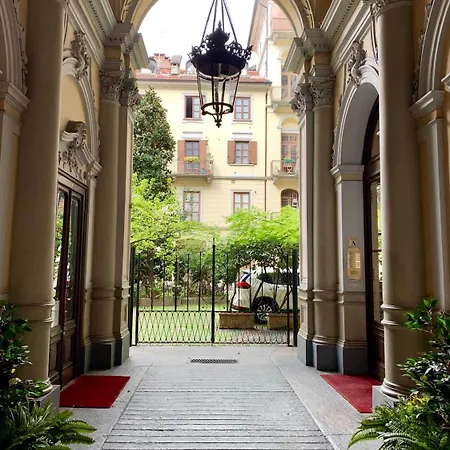 Re Vittorio Nocleg ze śniadaniem 4*